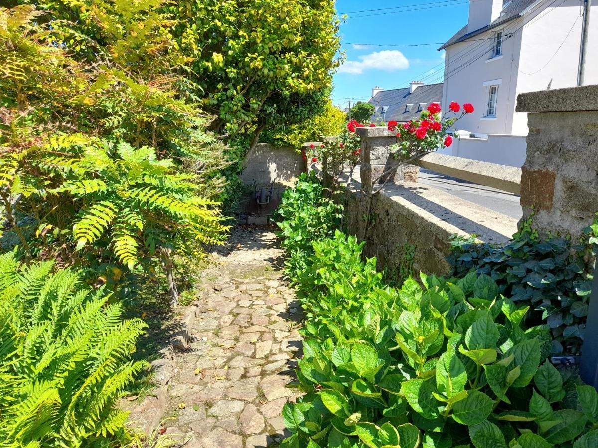 Maison Spacieuse Entre La Ville Et La Cote Saint-Martin-des-Champs  Екстериор снимка