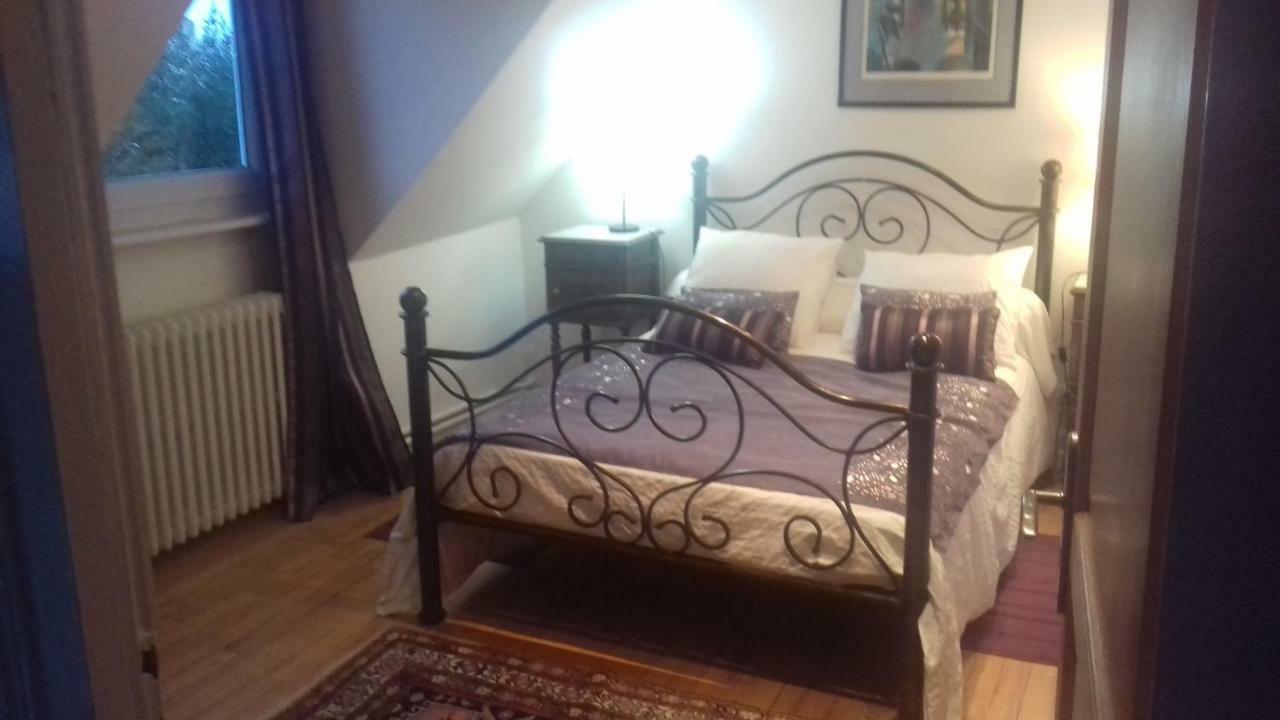 Maison Spacieuse Entre La Ville Et La Cote Saint-Martin-des-Champs  Екстериор снимка